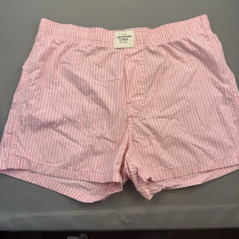 Abercrombie & Fitch Men's Pink White Woven Boxer Shorts Underwear Sz M